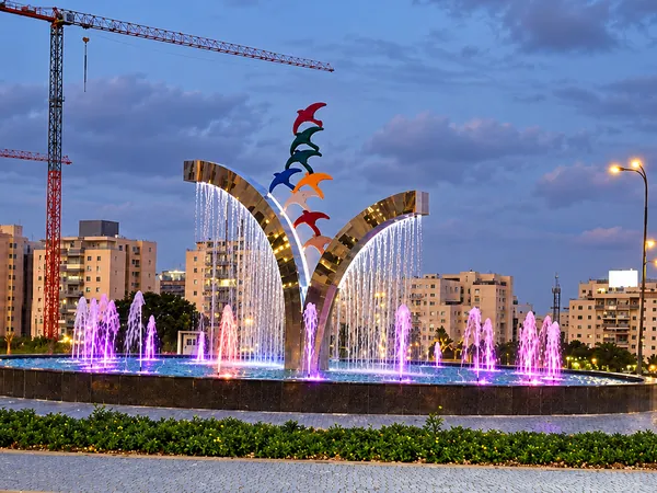 מעוף הציפורים, מוצב · אשקלון, רחוב צפניה · בין ערביים